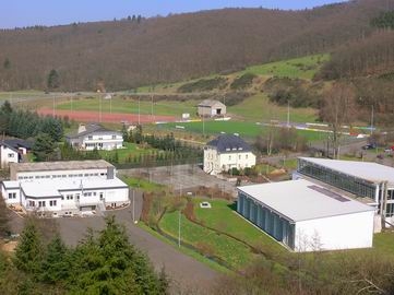 Litzenbergersche Mühle mit Sportanlagen in Niederwörresbach